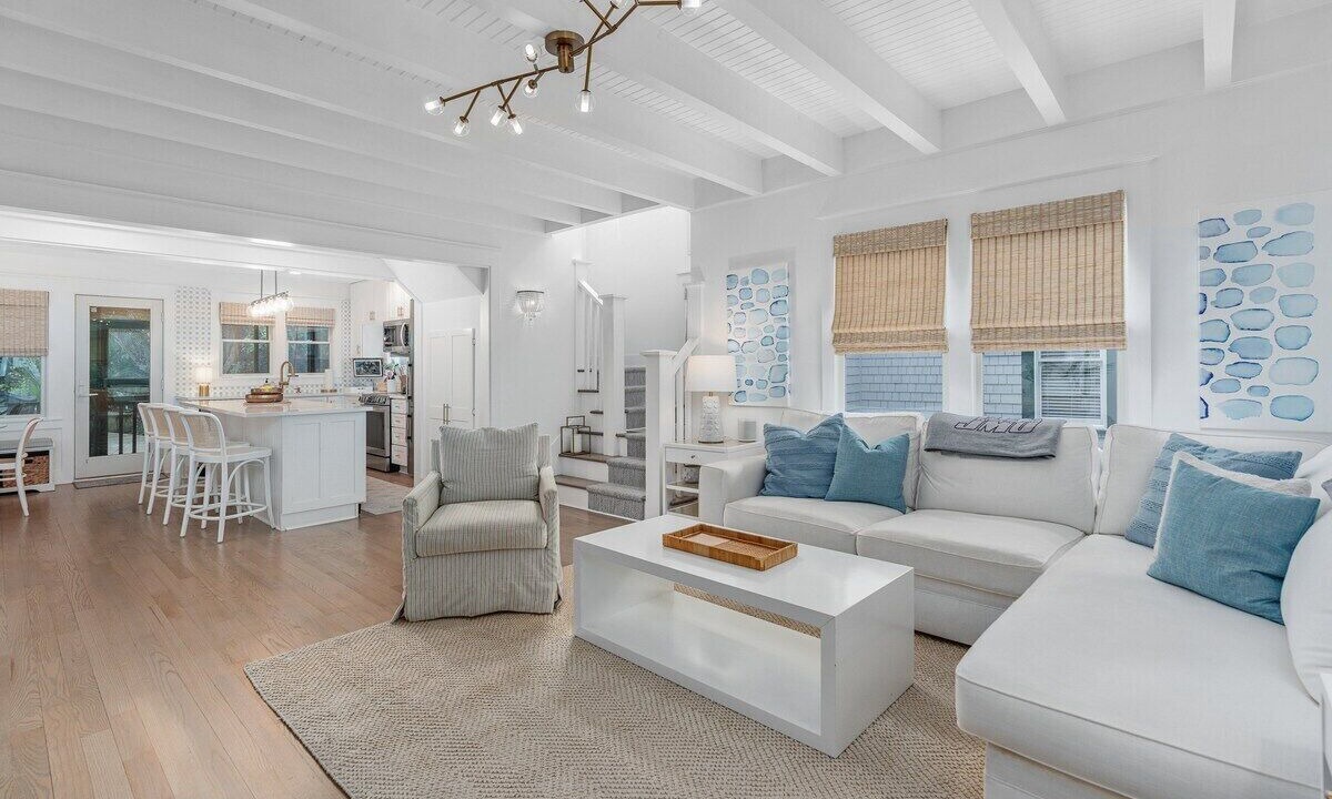 Photo of Livingroom in Surfman's Walk