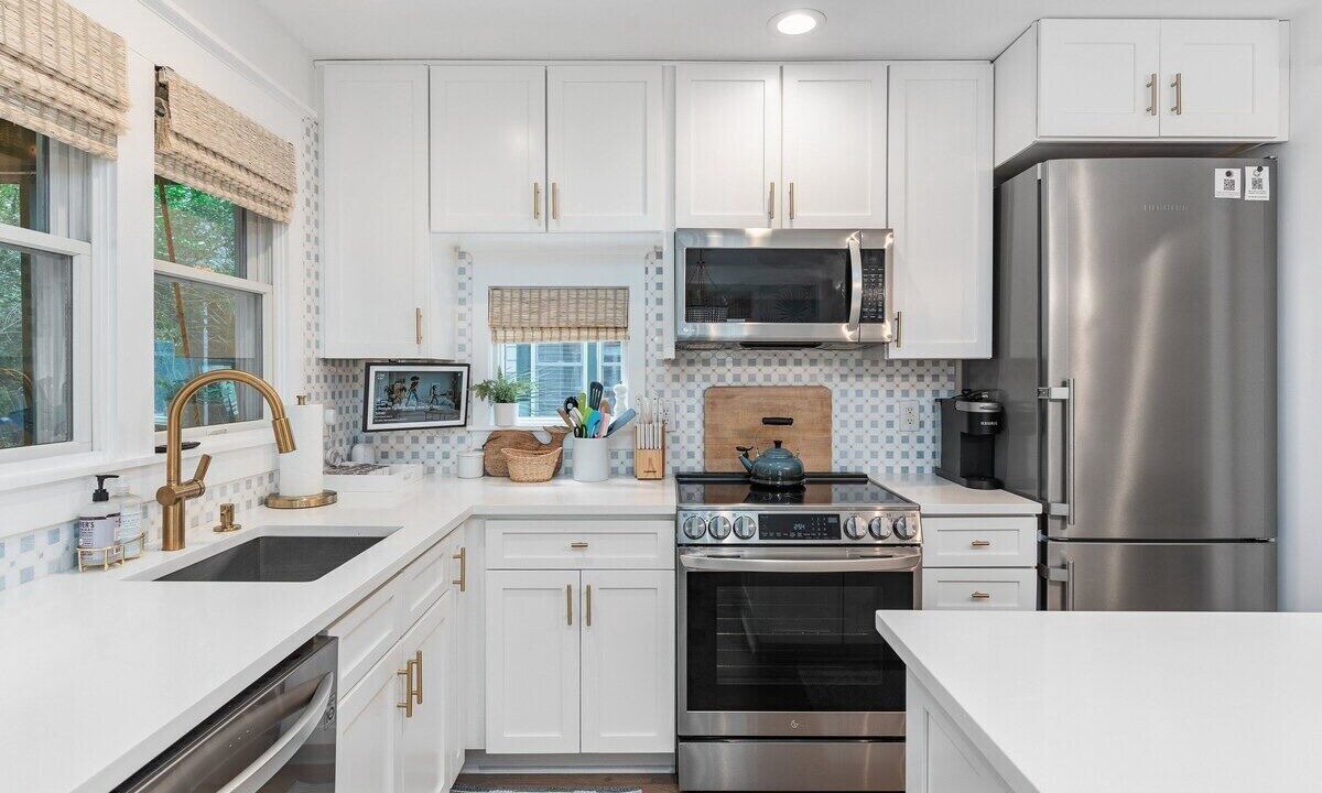 Photo of Kitchen in Surfman's Walk