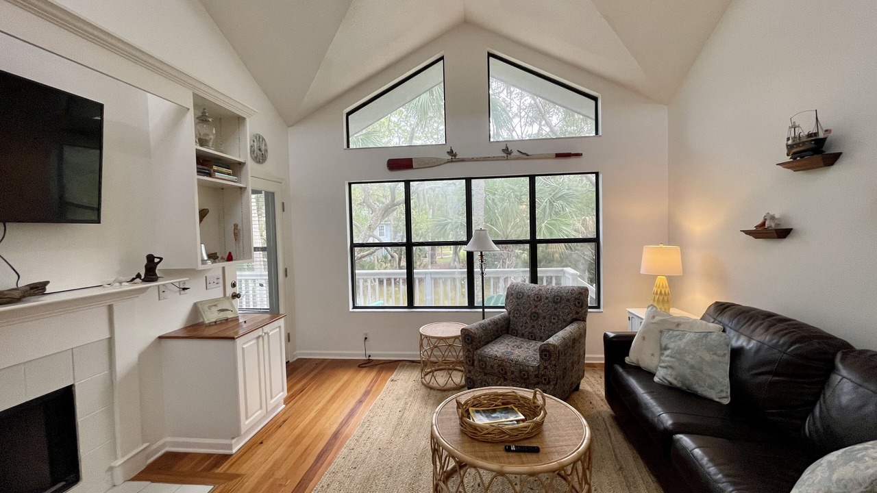 Photo of Livingroom in Deer Lake
