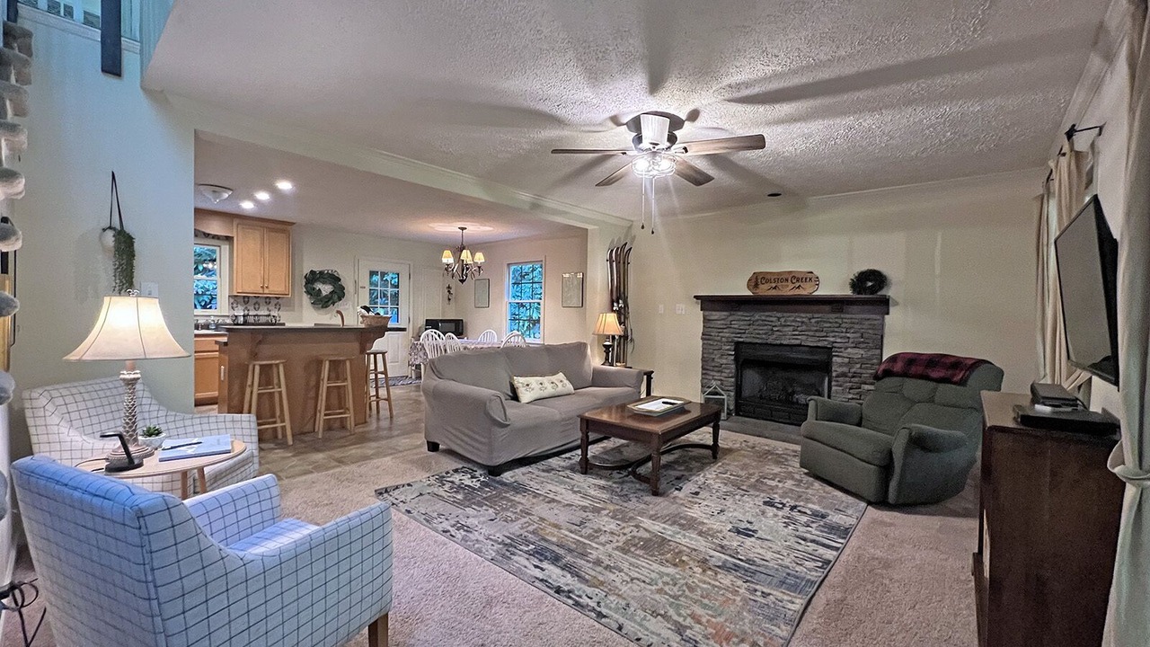 Photo of Livingroom in Bryson City