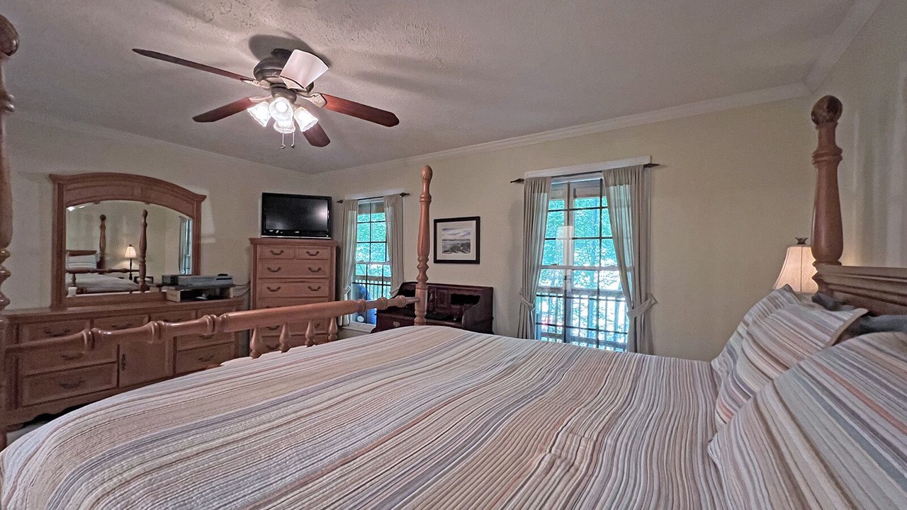 Photo of Bedroom in Bryson City