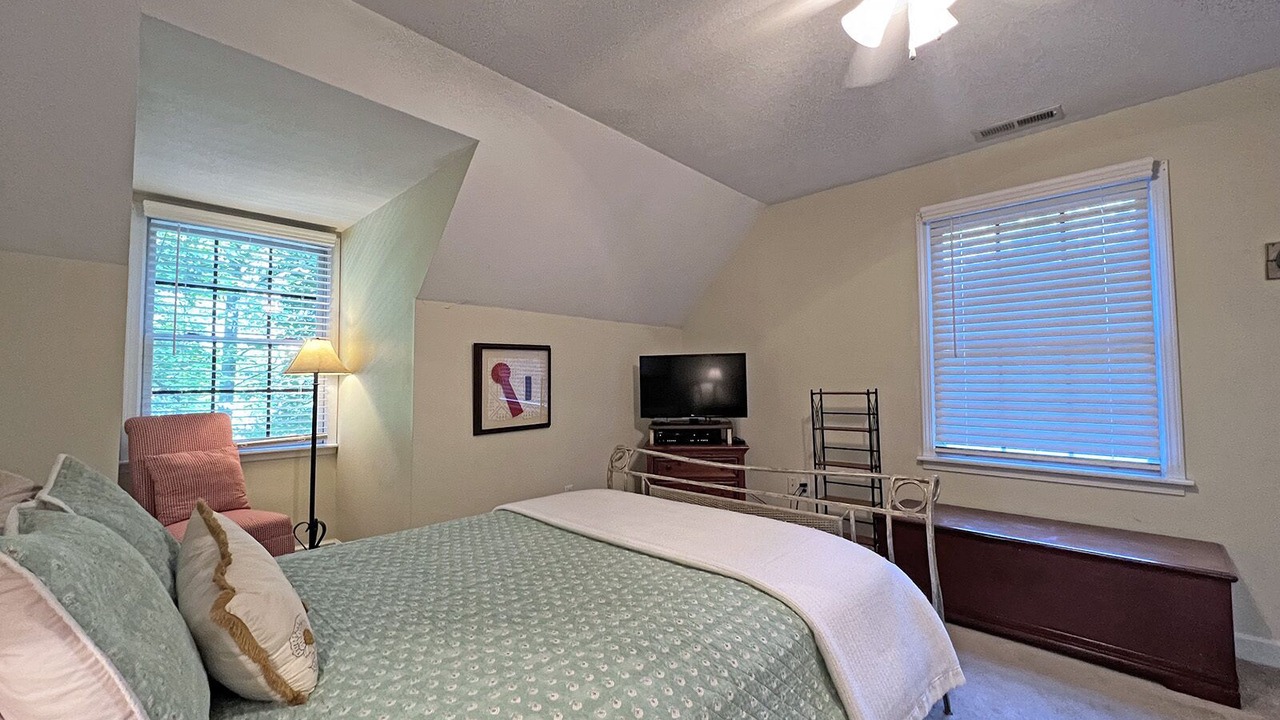 Photo of Bedroom in Bryson City