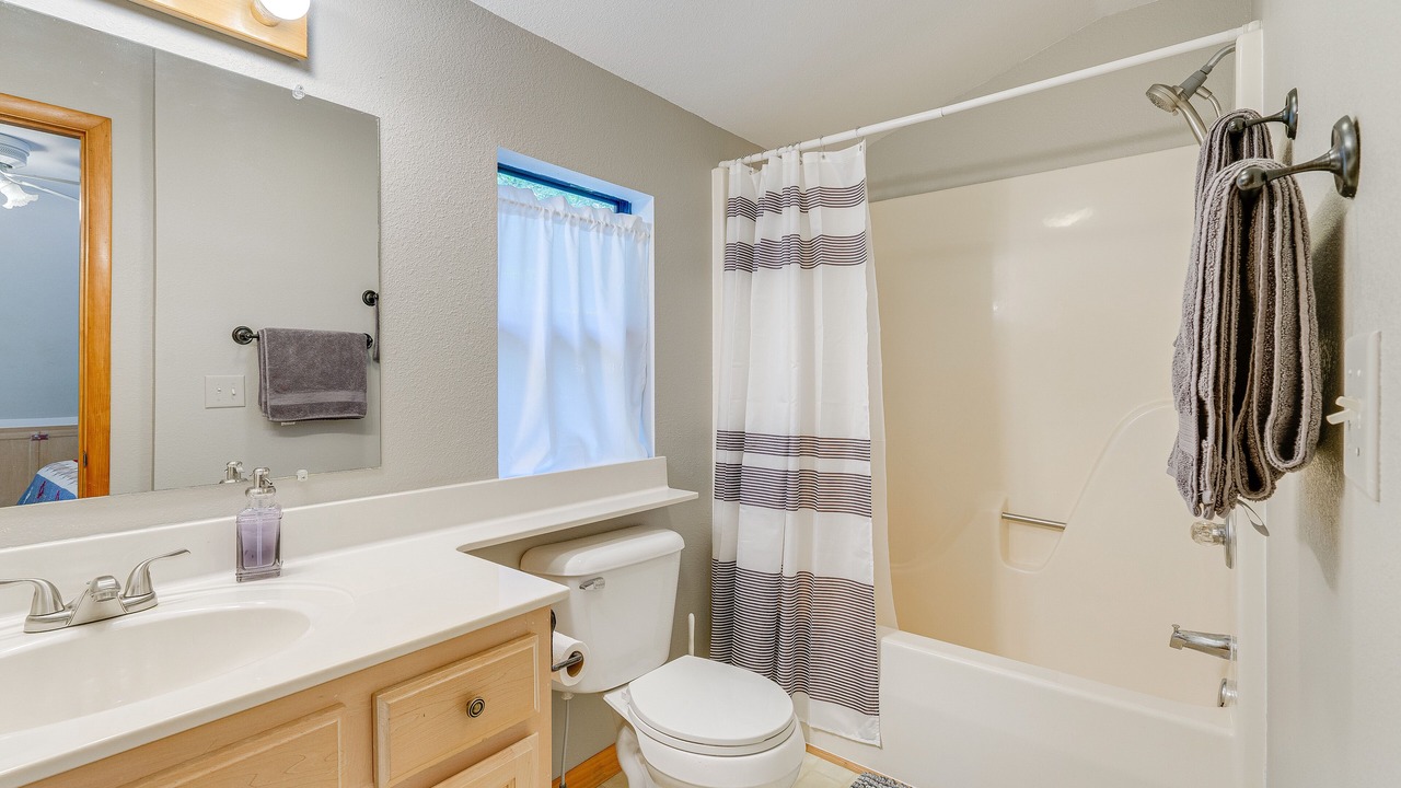 Photo of Bathroom in Upper Peachtree
