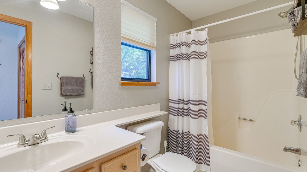 Photo of Bathroom in Upper Peachtree