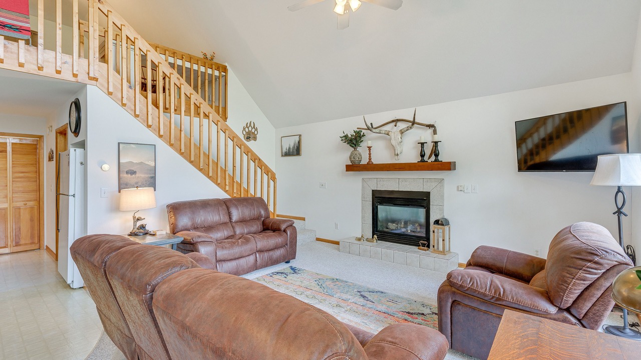 Photo of Livingroom in Upper Peachtree