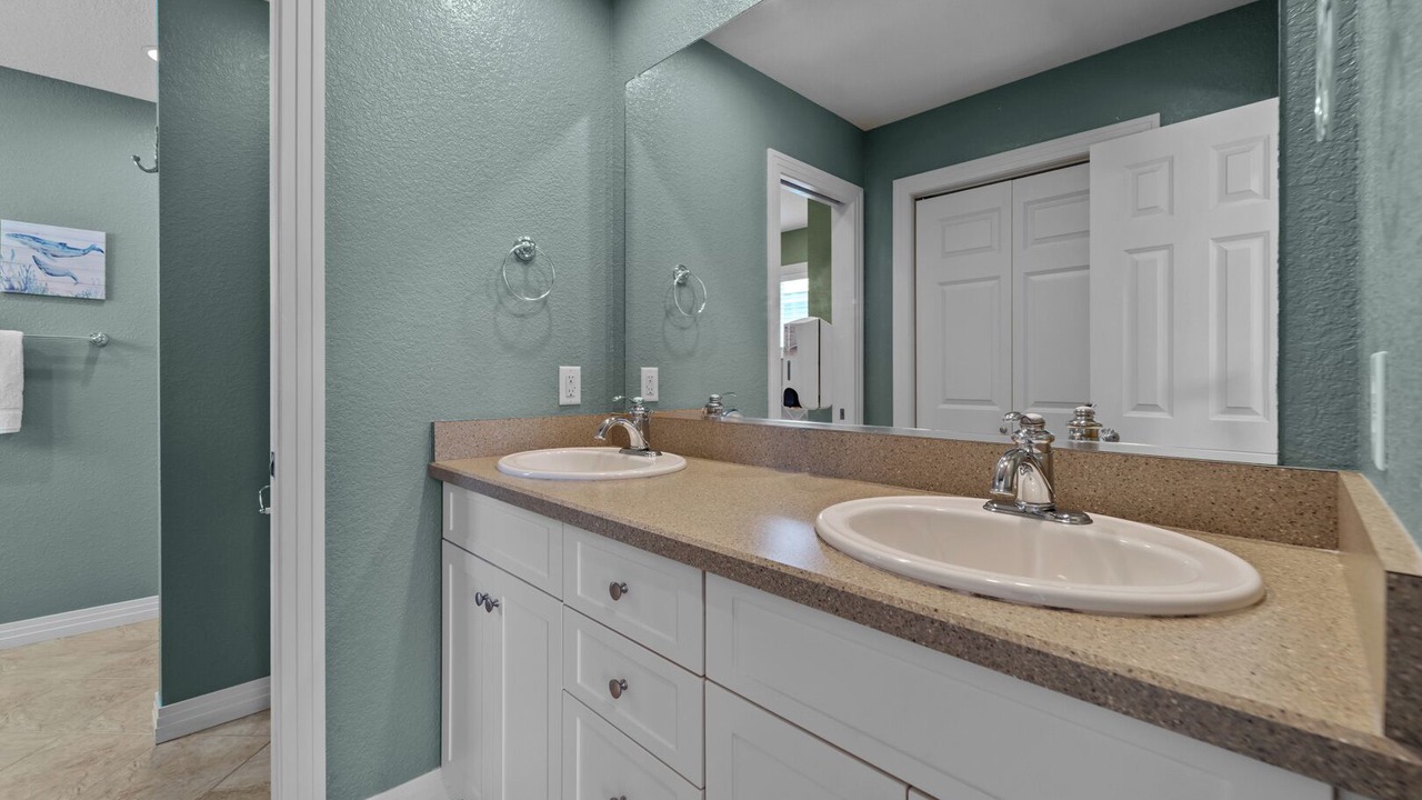 Photo of Bathroom in Bermuda Bay