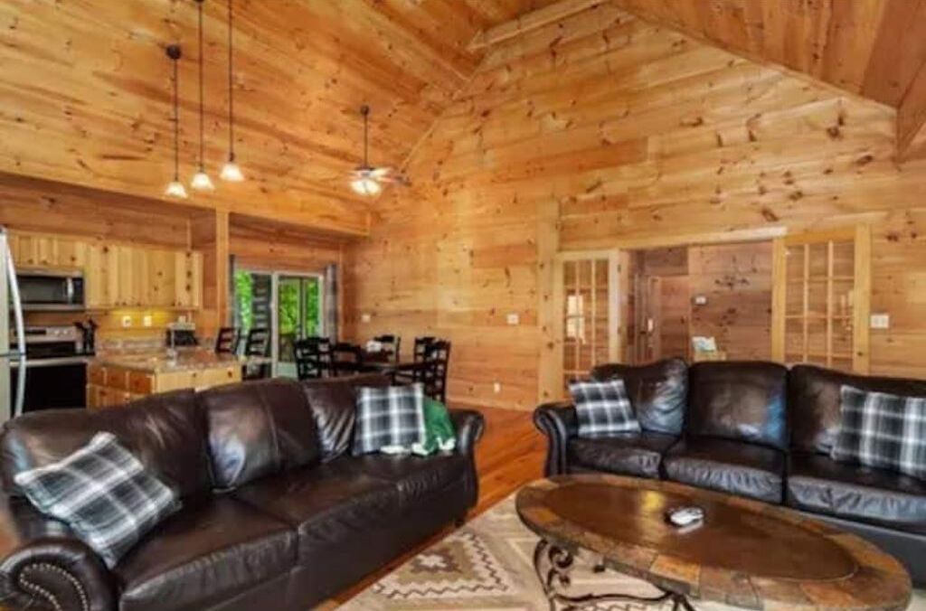 Photo of Livingroom in Whittier