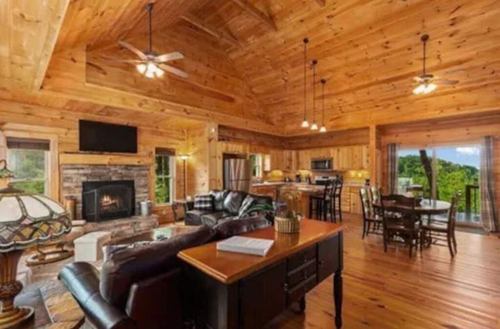 Photo of Livingroom in Whittier