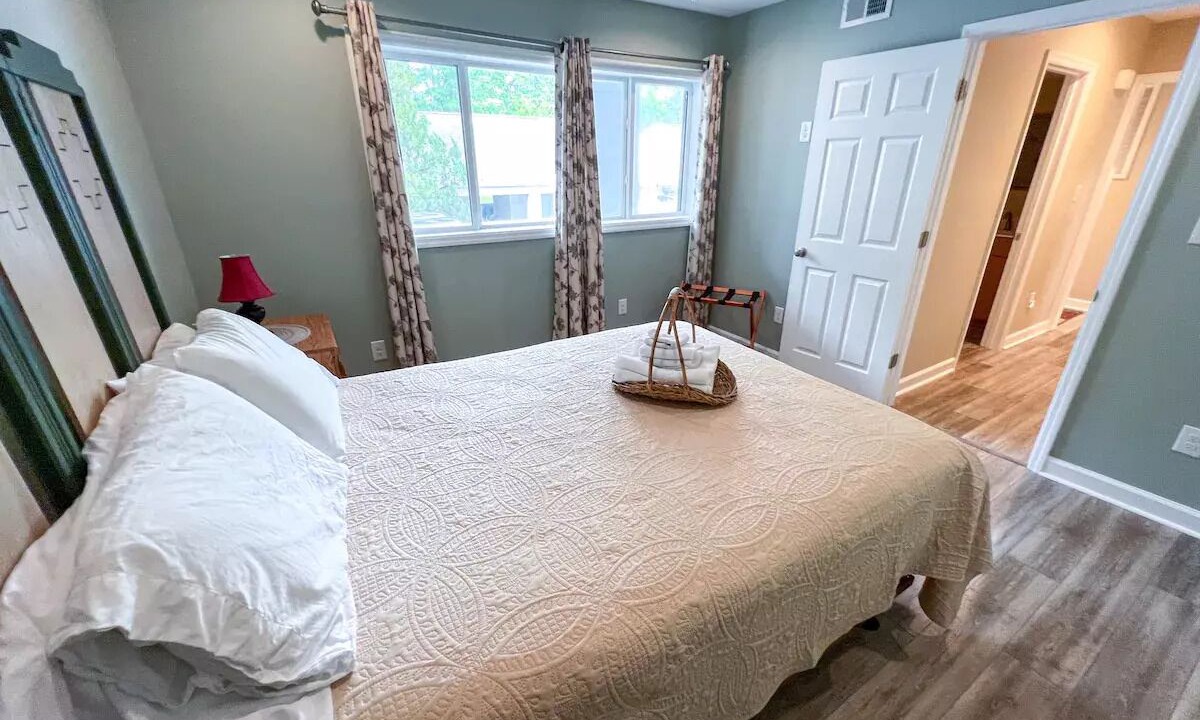 Photo of Bedroom in Fairfield Harbour