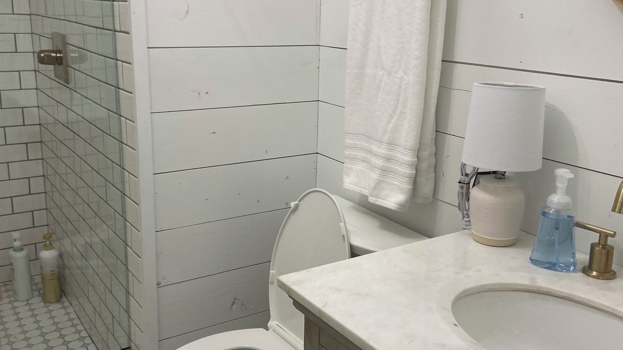 Photo of Bathroom in Jasper