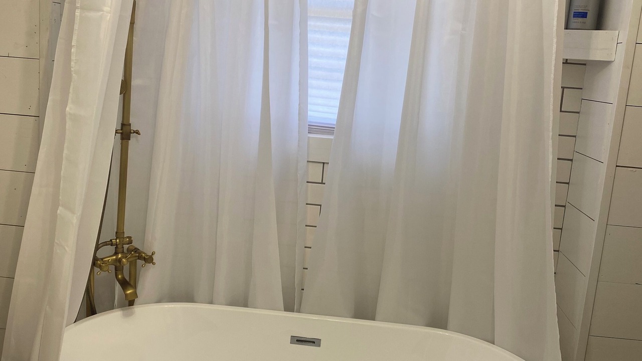 Photo of Bathroom in Jasper