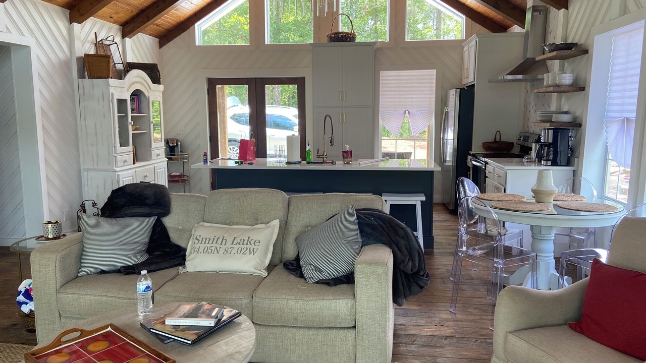 Photo of Livingroom in Jasper