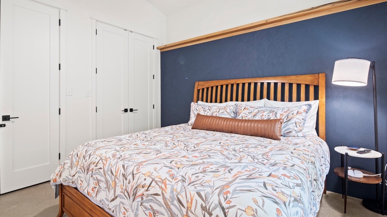 Photo of Bedroom in Black Mountain
