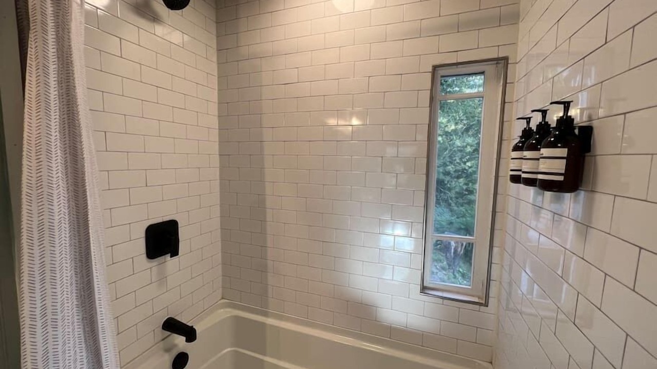 Photo of Bathroom in Apple Ridge