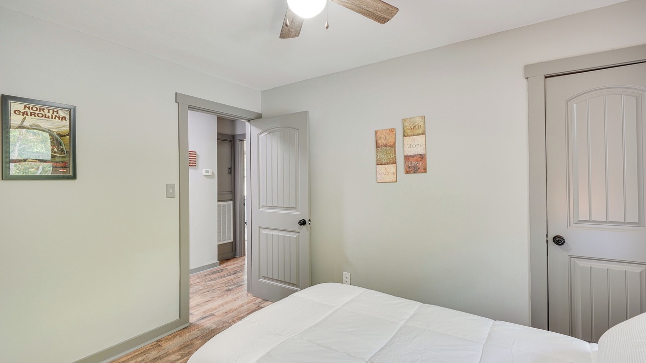Photo of Bedroom in Creedmoor