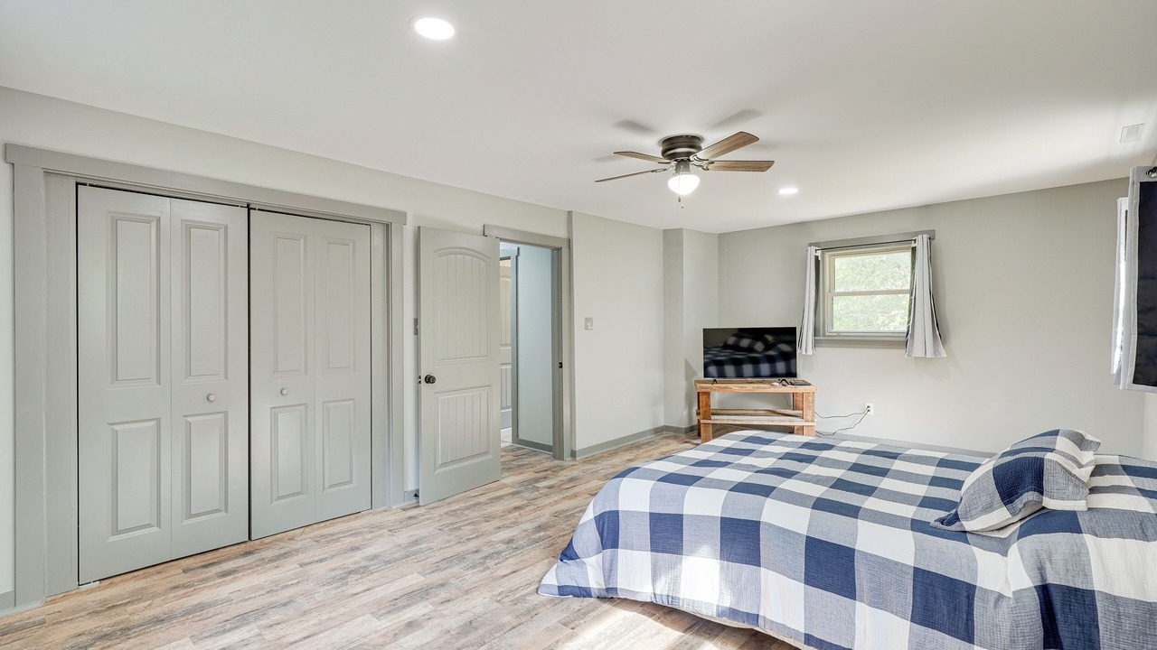Photo of Bedroom in Creedmoor