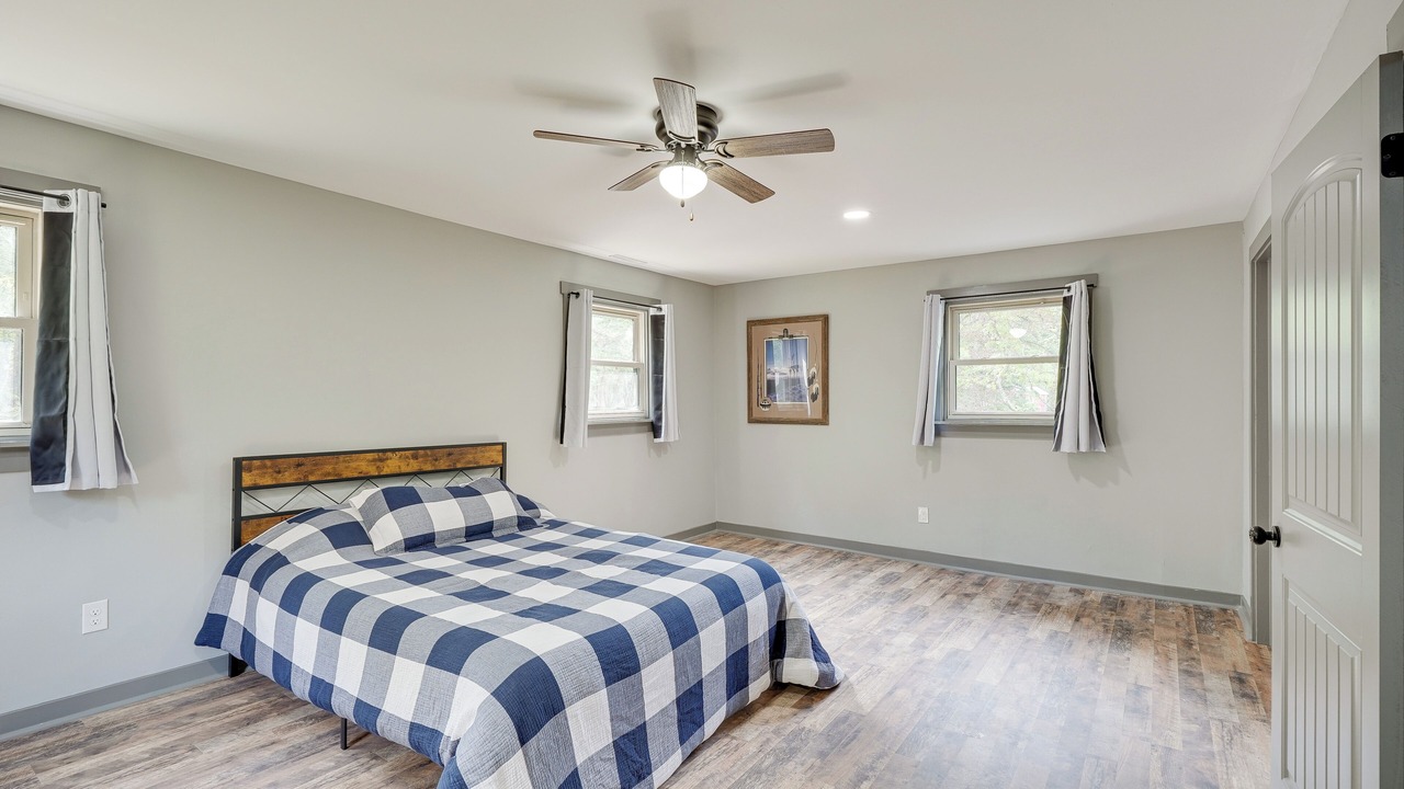 Photo of Bedroom in Creedmoor