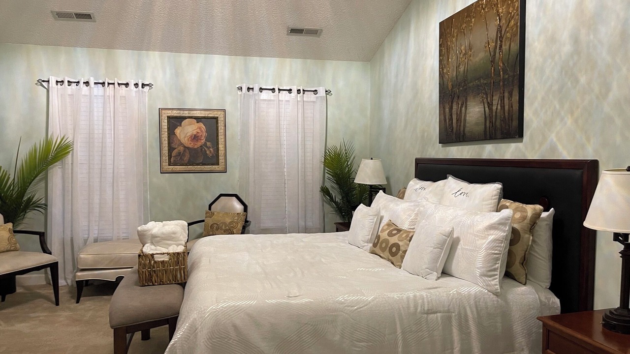 Photo of Bedroom in Jamestown