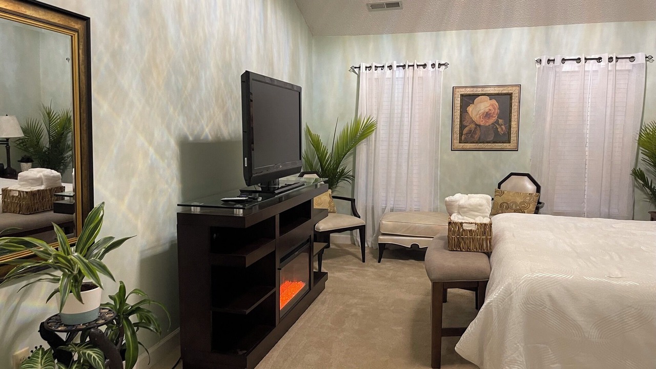 Photo of Bedroom in Jamestown