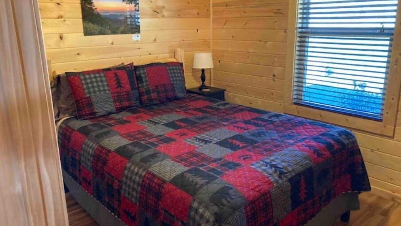 Photo of Bedroom in Candler