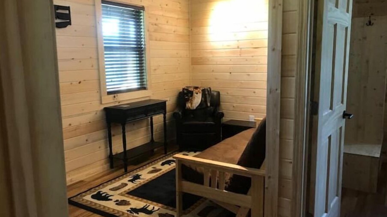 Photo of Livingroom in Candler