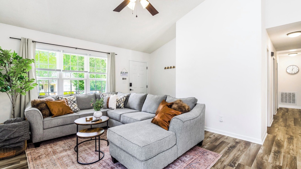 Photo of Livingroom in Holly Springs