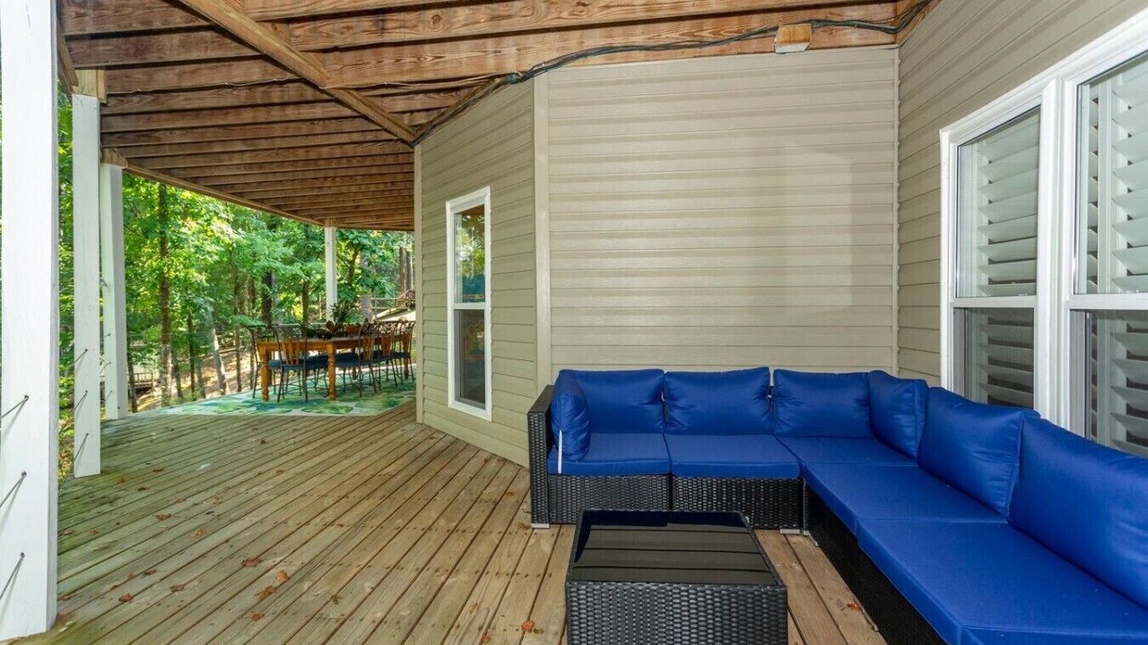 Photo of Patio Balcony in Pine Level