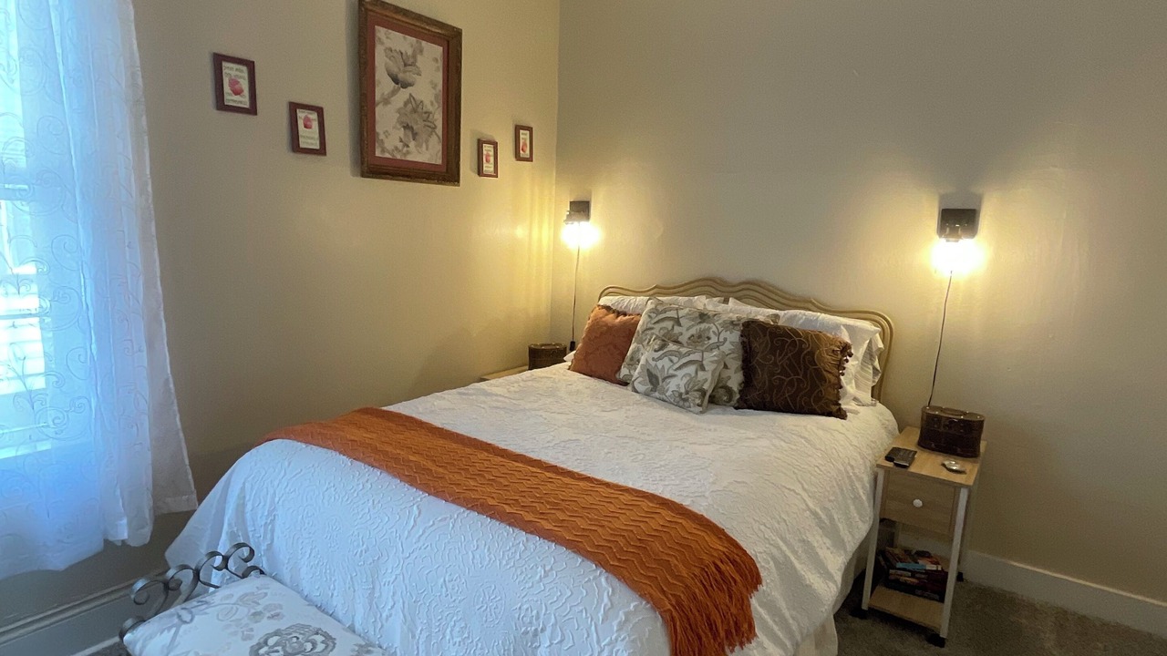 Photo of Bedroom in Montgomery