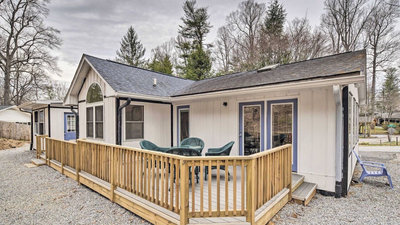 Photo of Patio Balcony in Laurel Park