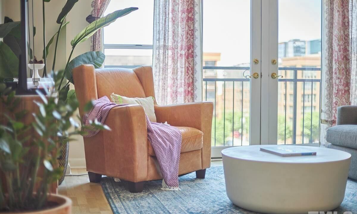 Photo of Livingroom in Downtown