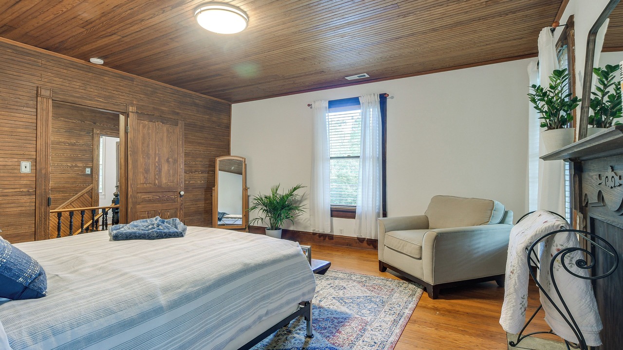 Photo of Bedroom in Bynum