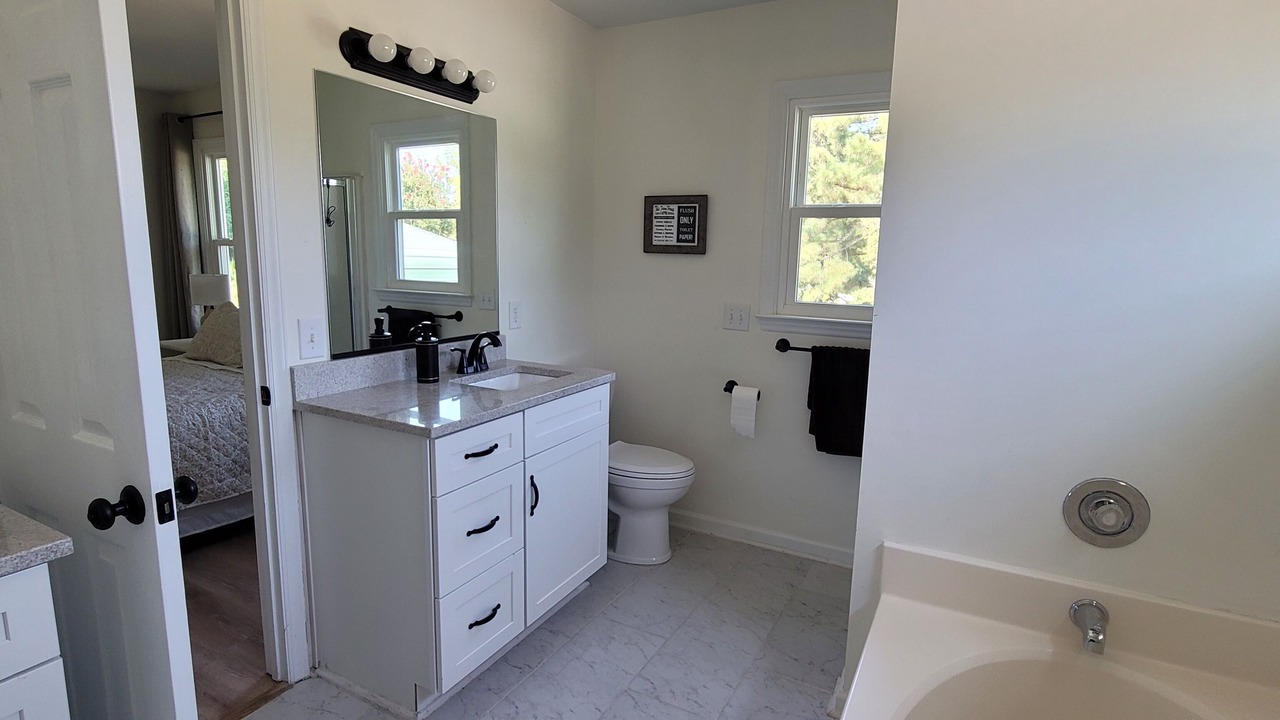 Photo of Bathroom in Kipling