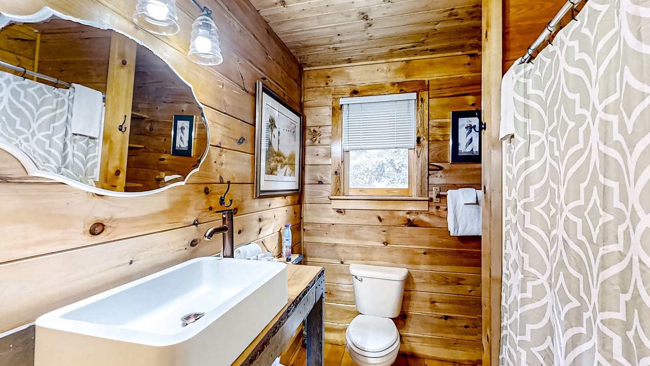 Photo of Bathroom in Murphy
