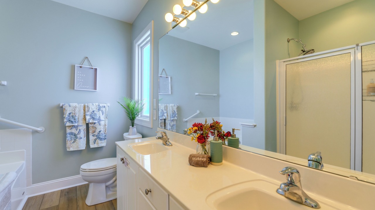Photo of Bathroom in Indian Beach