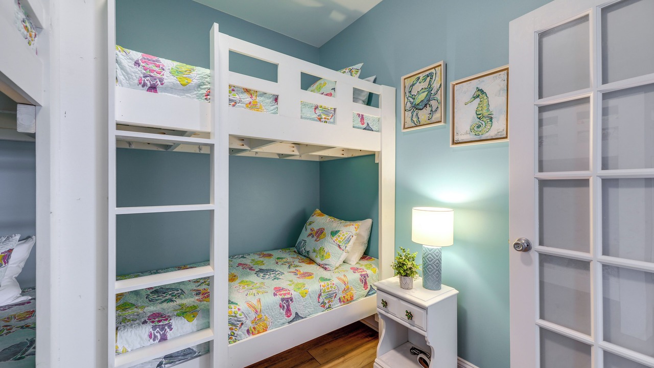 Photo of Bedroom in Indian Beach