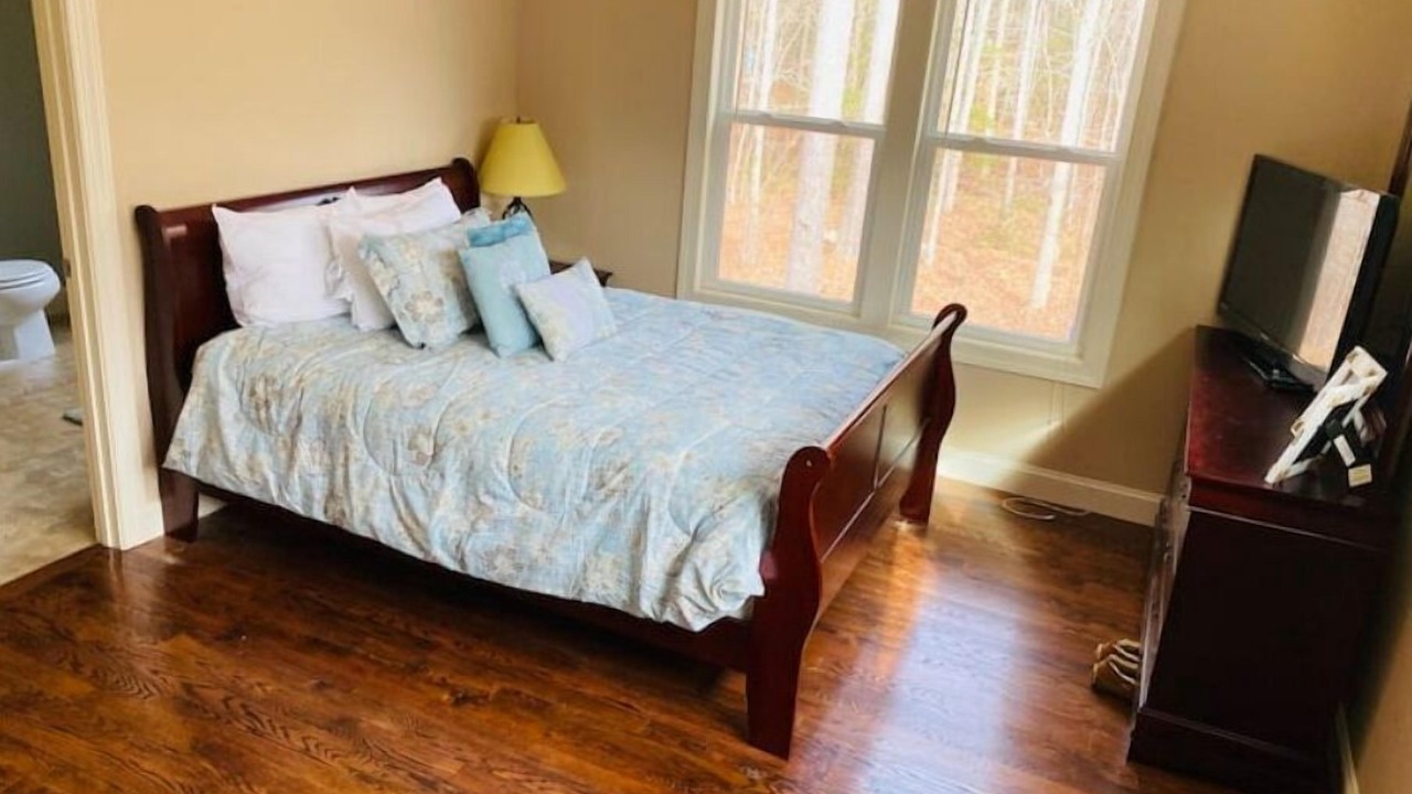 Photo of Bedroom in Macon