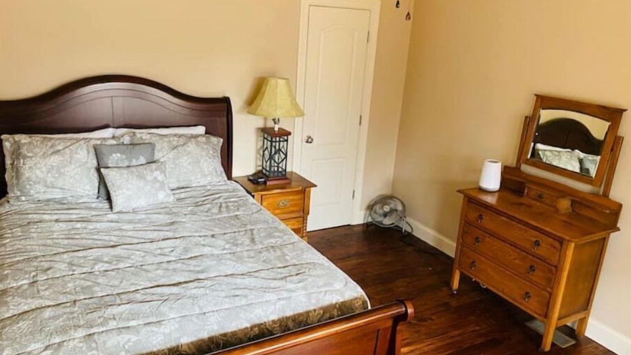 Photo of Bedroom in Macon