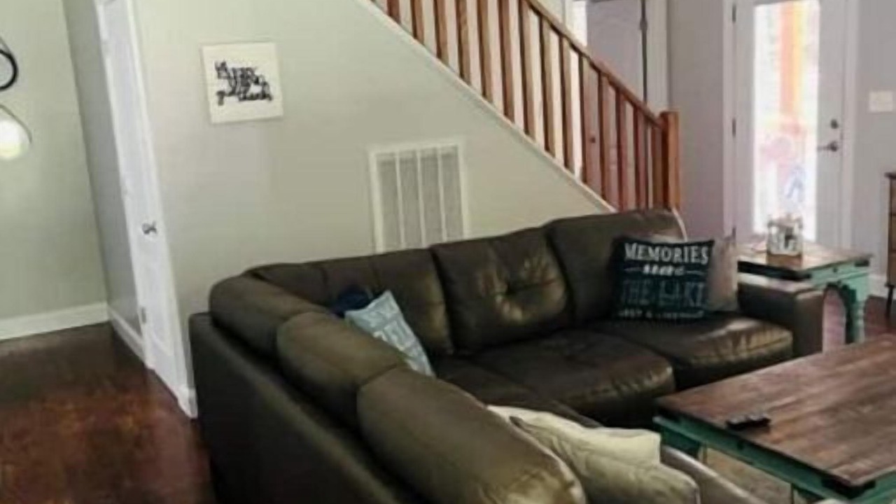 Photo of Livingroom in Macon