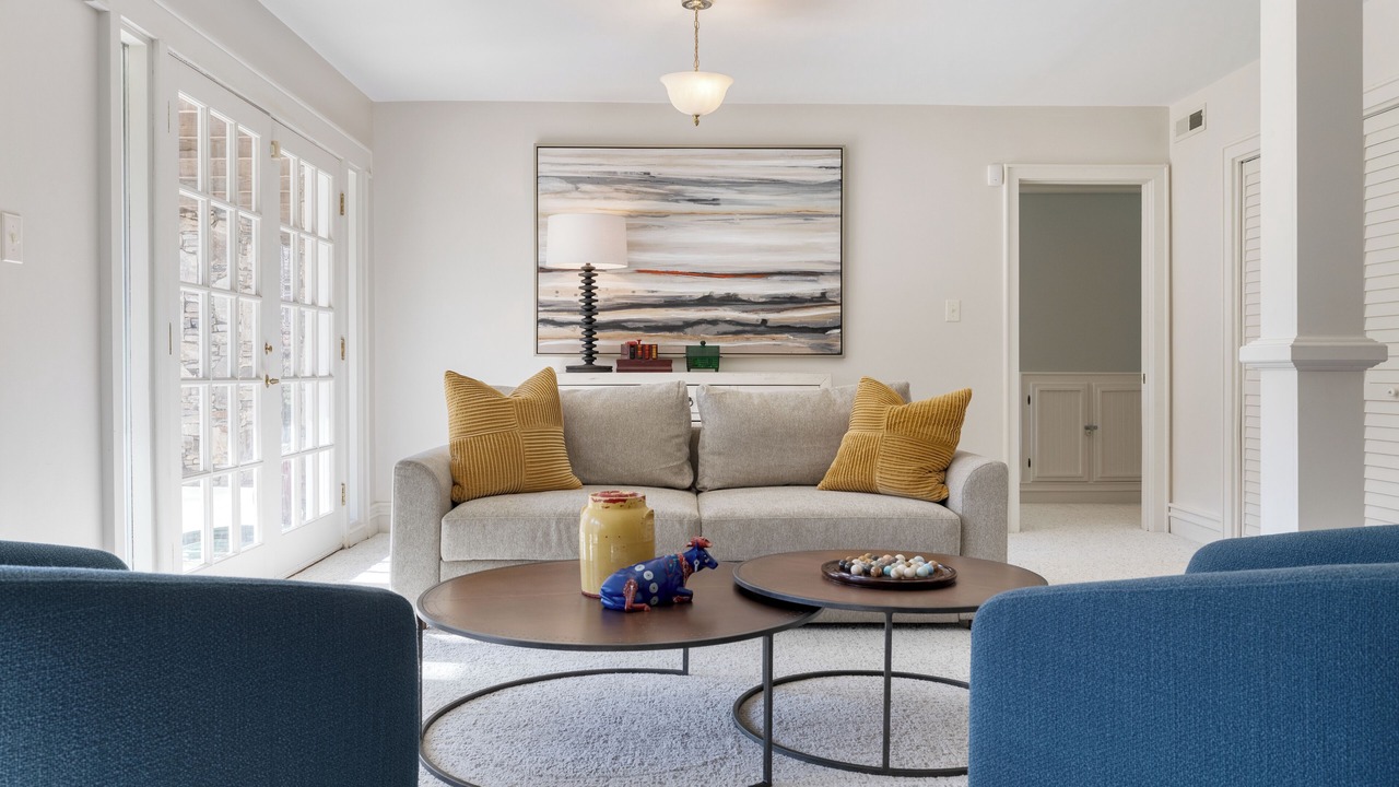 Photo of Livingroom in Mars Hill