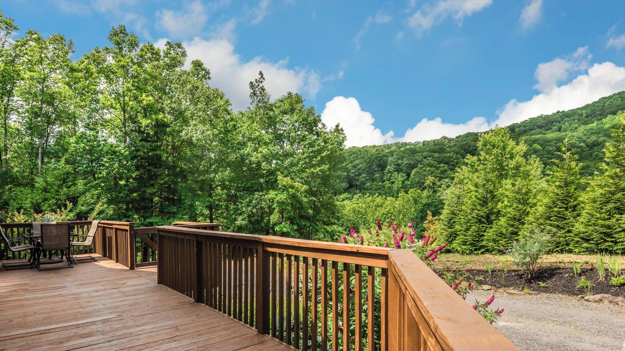 Photo of Outdoor in Gerton