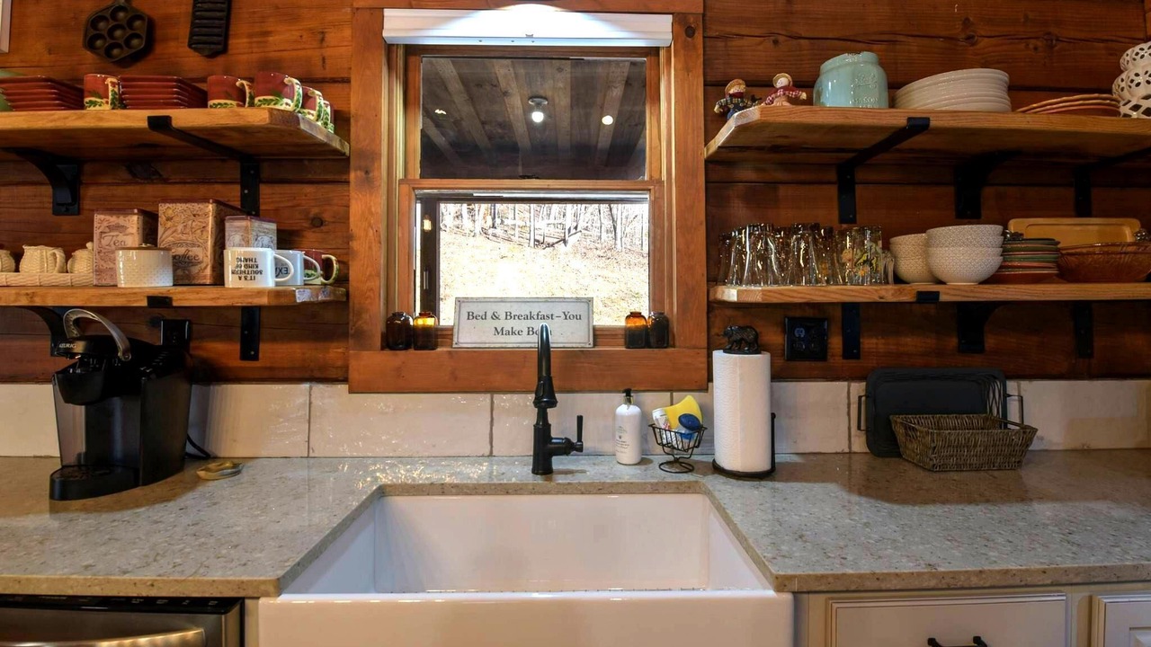 Photo of Kitchen in Saluda