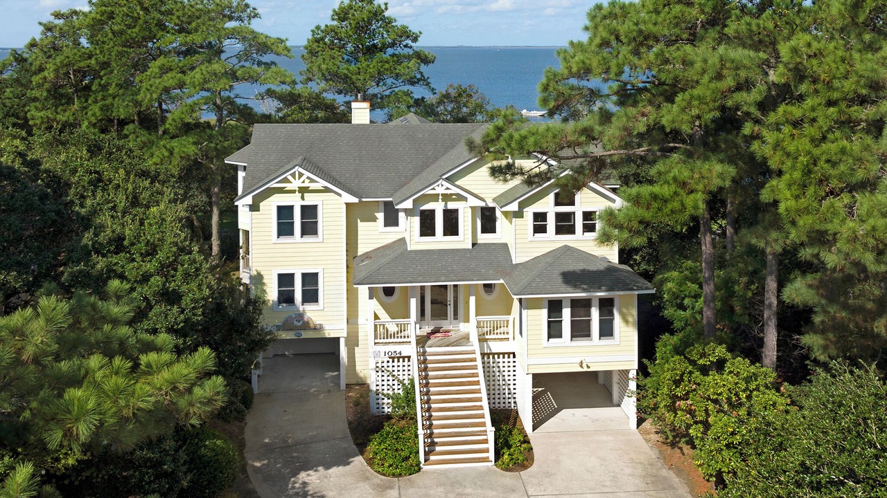 Photo of Outdoor in Corolla Light