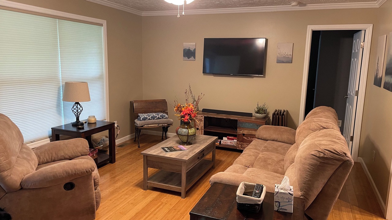 Photo of Bedroom in Arden
