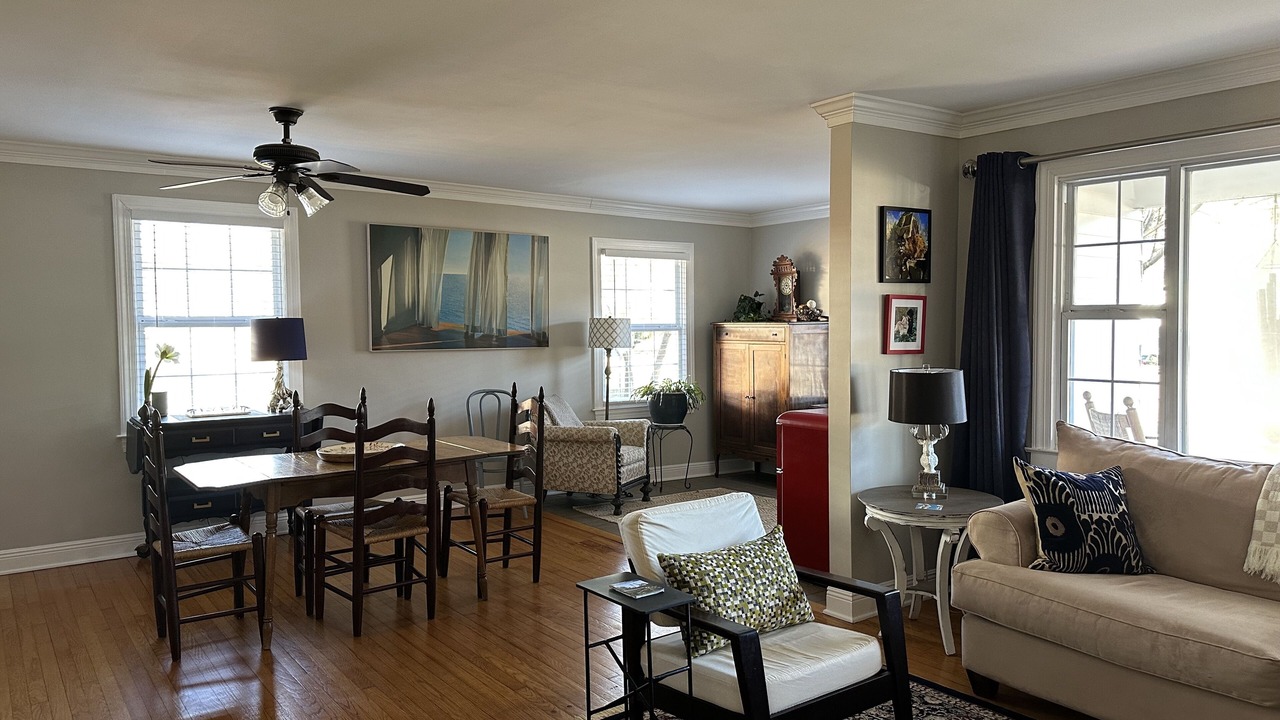 Photo of Livingroom in Southwest Raleigh