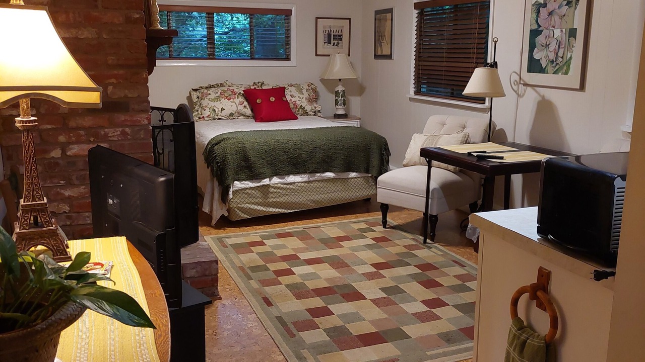 Photo of Bedroom in Asheville