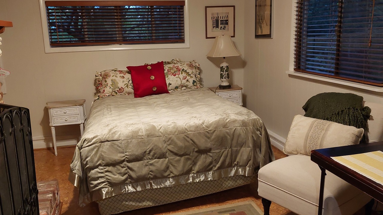 Photo of Bedroom in Asheville