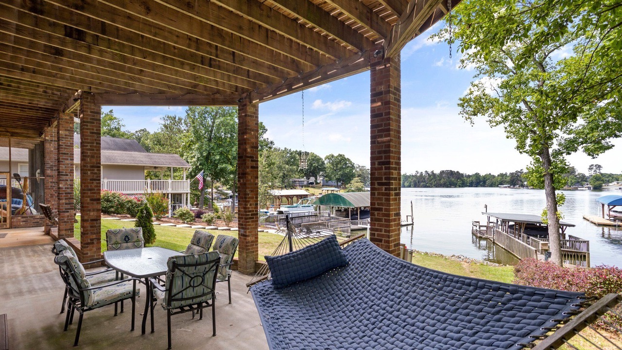 Photo of Outdoor in New London