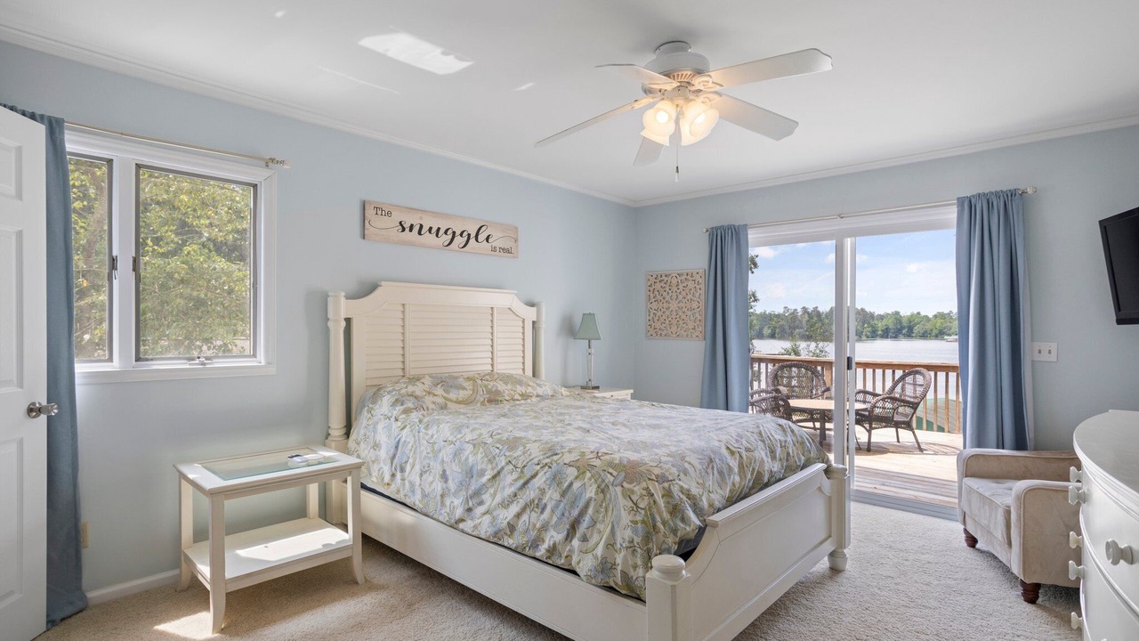 Photo of Bedroom in New London