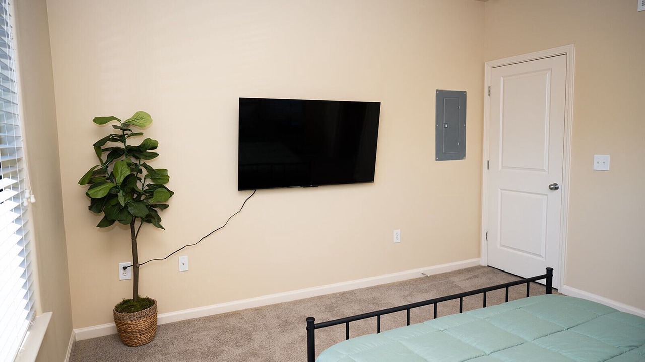 Photo of Bedroom in Executive Park