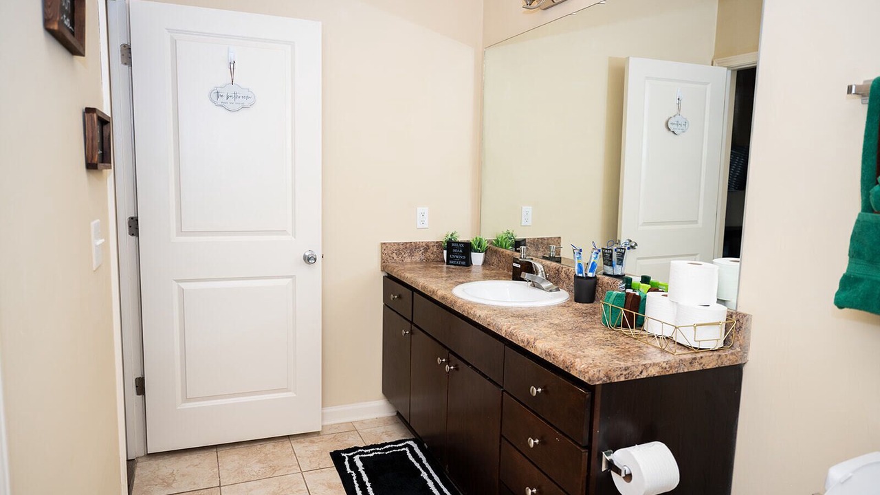 Photo of Bathroom in Executive Park